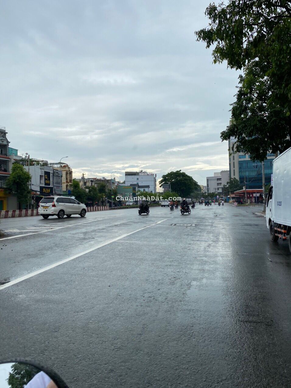 Định cư nước ngoài cần sang gấp lô đất MT Trần Phú,P.10,Q.6,diện tích 100m2, giá 2,8ty,SHR