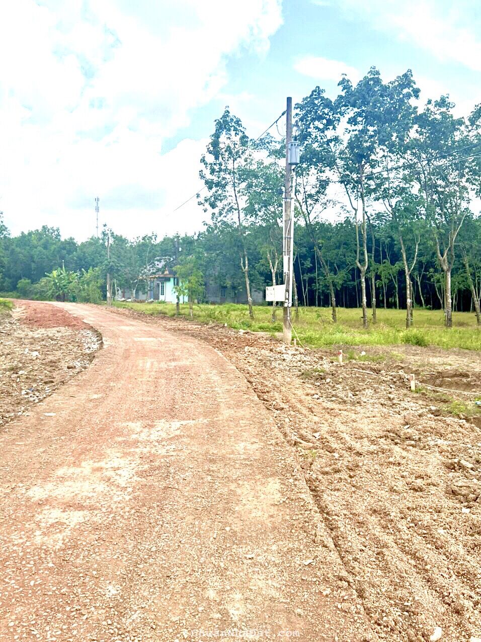 Gia Đình cần tiền bán gấp lô đất ngay UBND Tân Lợi, sát KCN Becamex Đồng Phú, sổ sẵn