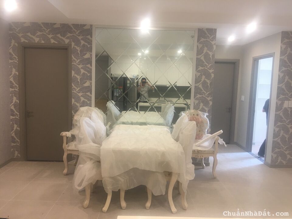 Bán gấp căn hộ tại SkyLight, 125D Minh Khai, 110m2, 3PN, đủ đồ đẹp, 3.6 tỷ (có gia lộc)