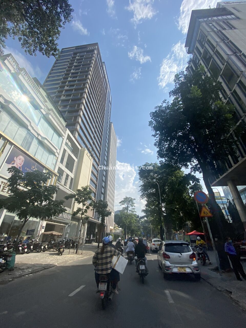 Bán nhà đường Bùi Hữu Nghĩa, P.1, Q.Bình Thạnh, Dt: 6x38m, Dtcn: 211m2, KC:1 Trệt  7 Lầu Giá 70 tỷ