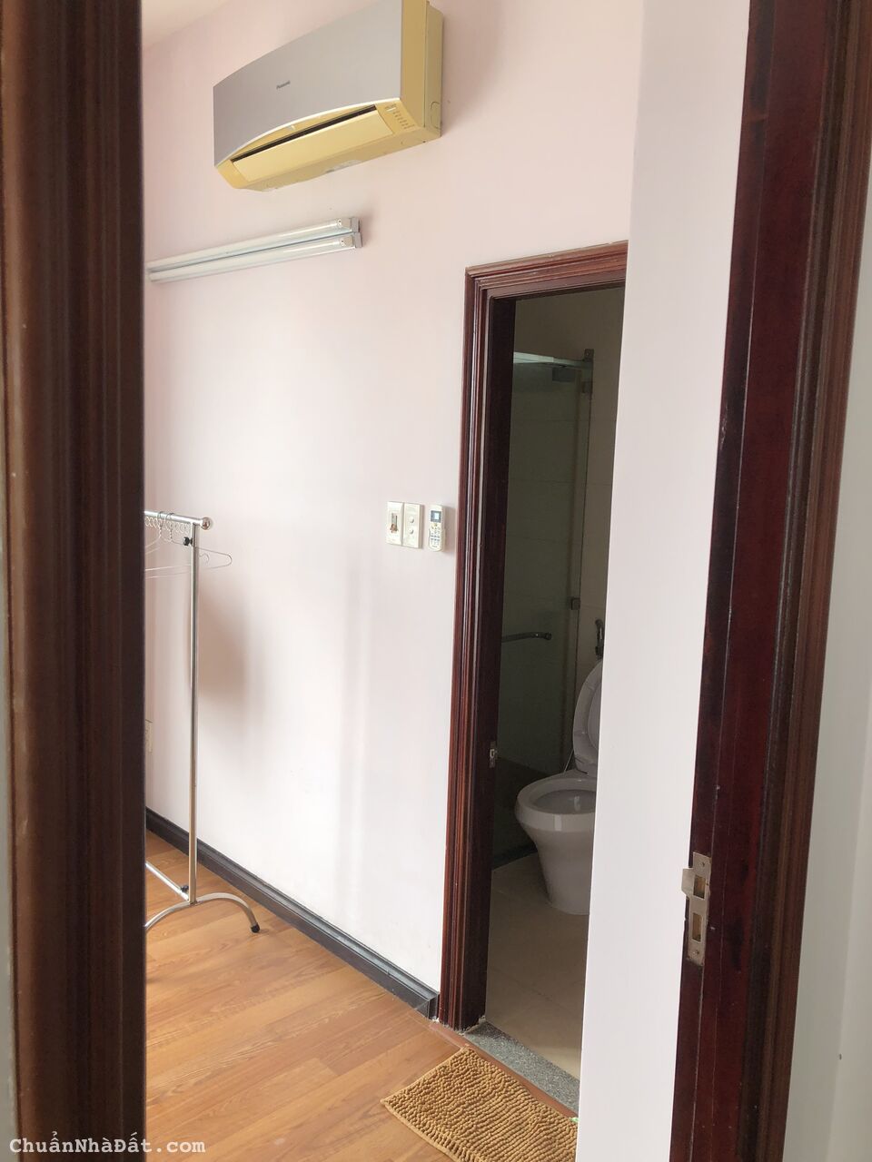 Cần chuyển nhượng căn hộ 2 phòng ngủ Đà Nẵng Plaza