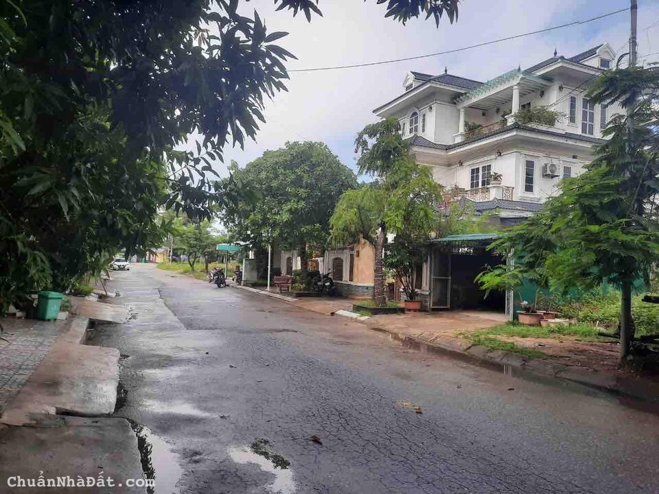 Chủ ngộp bank cần bán gấp lô đất siêu đẹp ở Vinh Tân-TP Vinh Diện tích 156.2 m2 Chủ ngộp bank cần bán gấp lô đất siêu đẹp ở Vinh Tân-TP Vinh Diện tích 156.2 m2