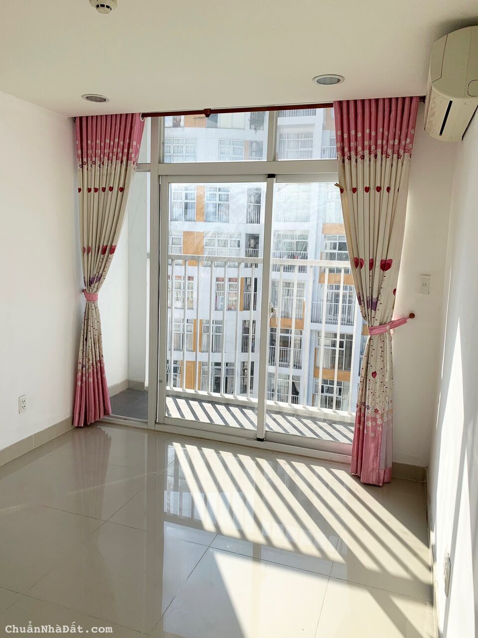 Skyway Residence căn góc có 2PN chỉ 1.92 tỷ.