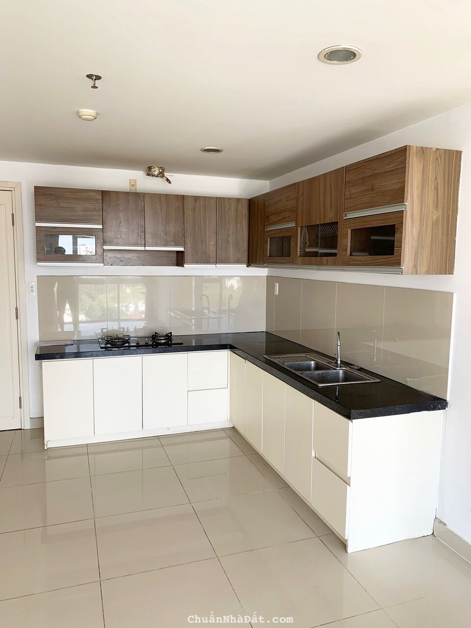 Skyway Residence căn góc có 2PN chỉ 1.92 tỷ.