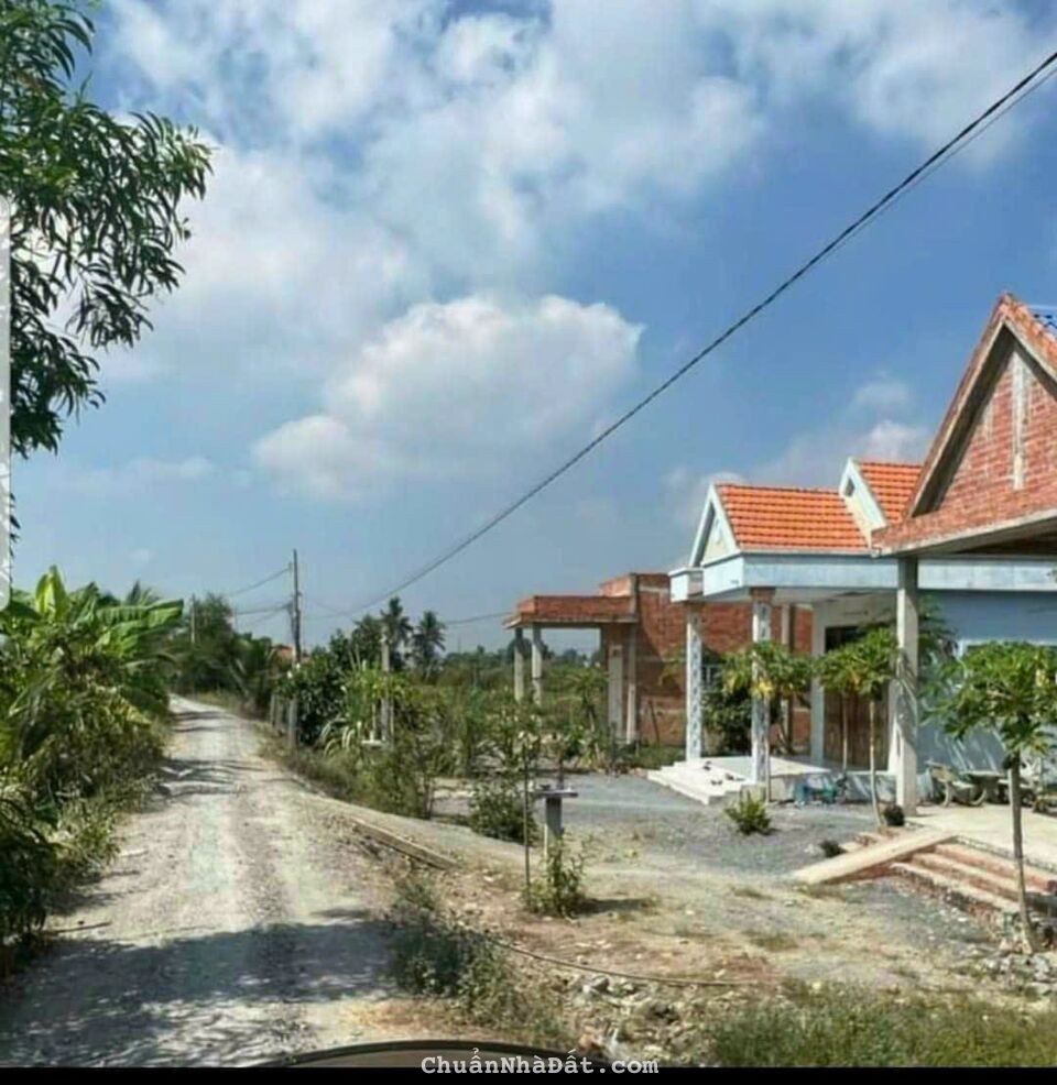 Ngộp Bán Gấp 2000m2 Đất Vườn, Xã Bình Đức, Bến Lức, SHR, Giá Rẻ