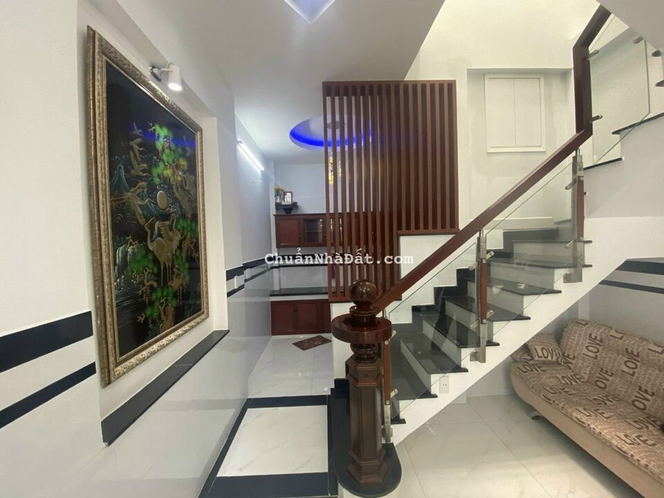 Hẻm 1 sẹc, Nguyễn Văn Đậu, 4 x 9.5m, 2 lầu, 6.2 tỷ, Bình Thạnh