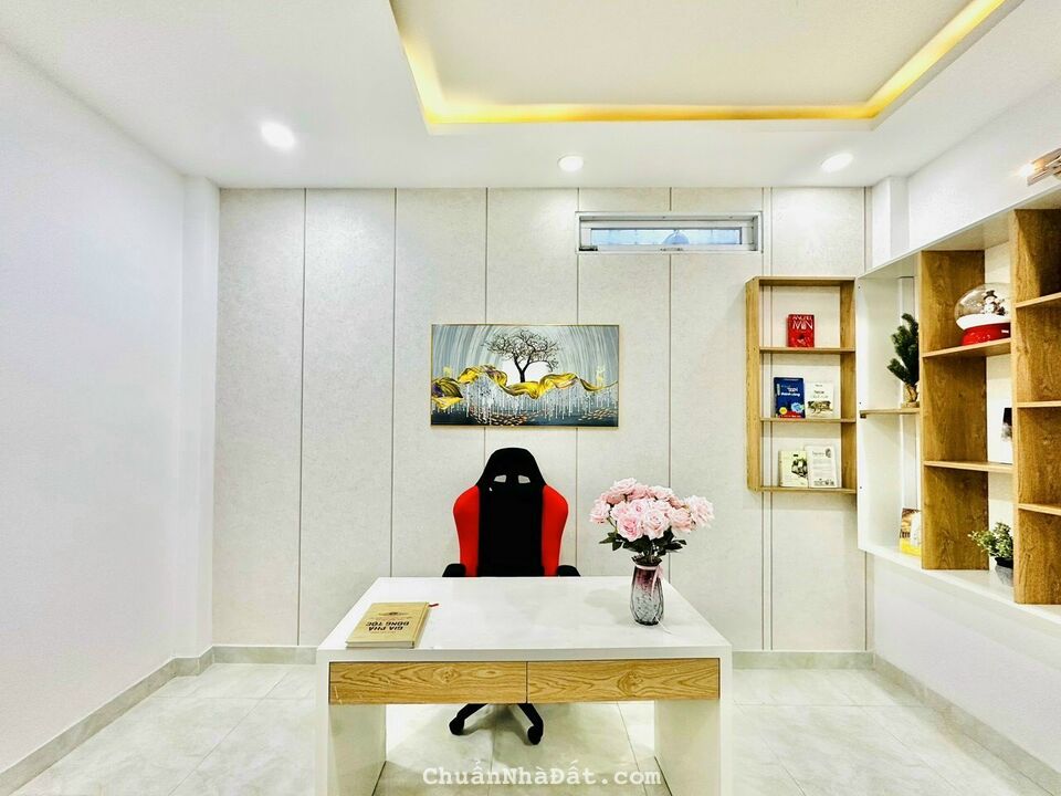 Nội thất, Hoàng Hoa Thám, 4.3 x 9.5, 2 lầu, 5.8 tỷ, Bình Thạnh