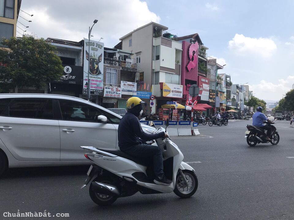 Bán nhà 3 tầng Lô góc mặt tiền Điện Biên Phủ ngay ngã 3 Cai Lang trung tâm Đà Nẵng-Chỉ 3.9 tỷ 