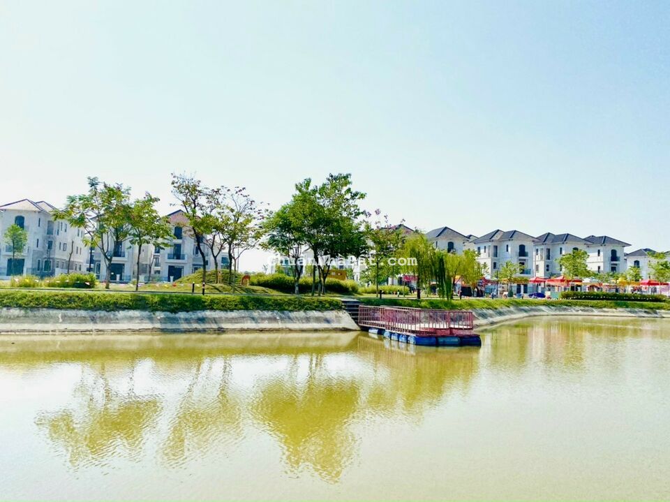 Biệt thự 216 m2 giá tốt vị trí đẹp nhất dự án - môi trường đáng sống .