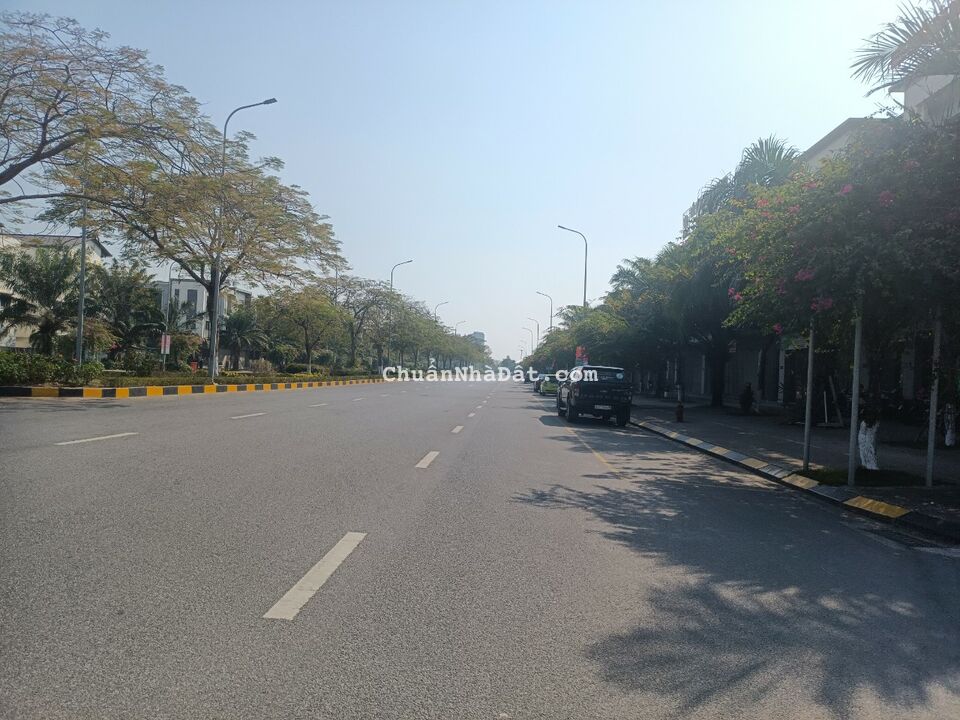 Bán nhà phố gần trường học, dự án Centa City trong khu đô thị đẳng cấp VSIP Bắc Ninh