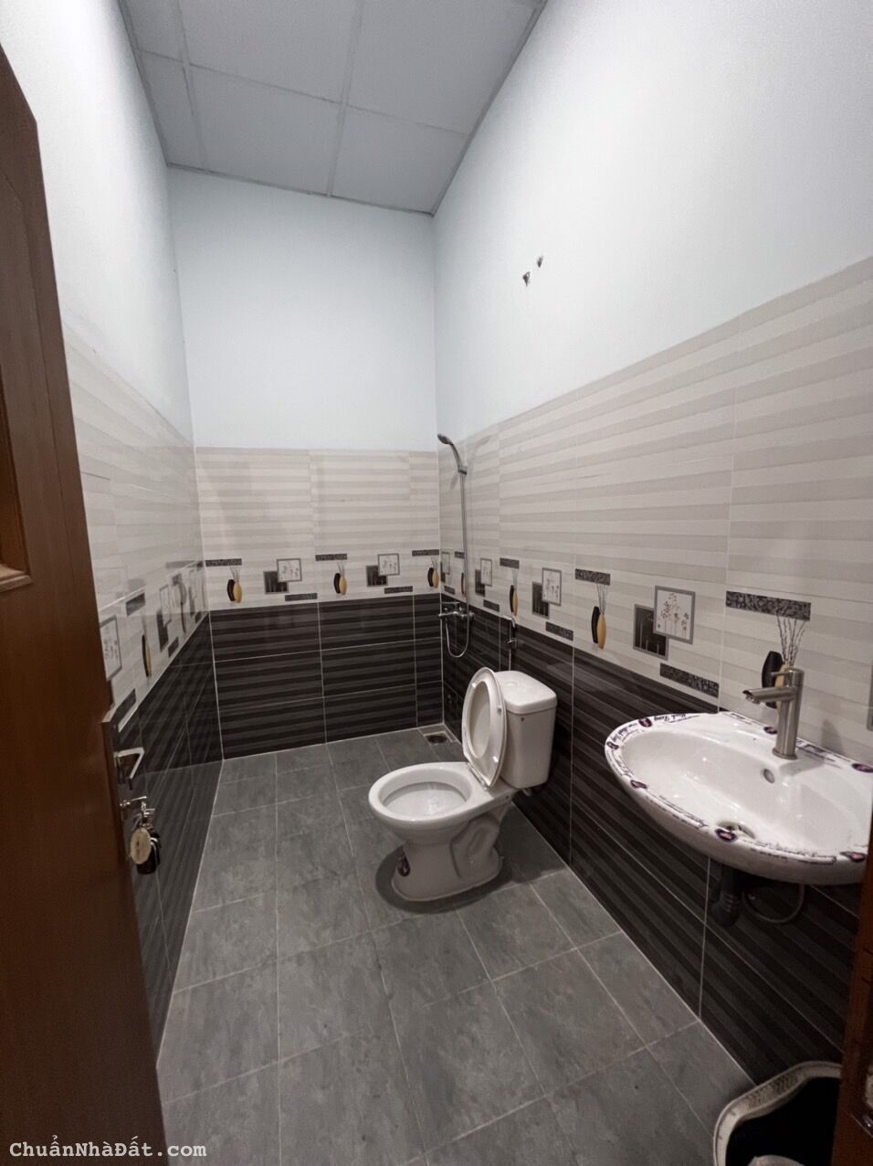 Bán  gấp nhà mặt tiền kinh doanh khu đô thị oasis kinh doanh mọi ngành nghề giá cực tốt