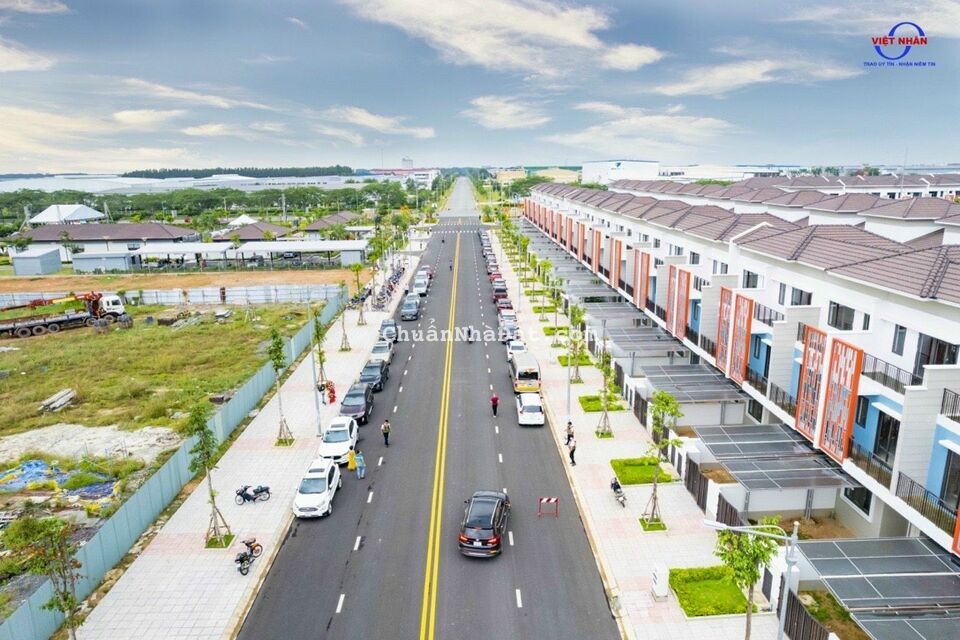 Bán gấp nhà 3 tầng ký trực tiếp VSIP, giá cực tốt, tiến độ dài hạn Bán gấp nhà 3 tầng ký trực tiếp VSIP, giá cực tốt, tiến độ dài hạn