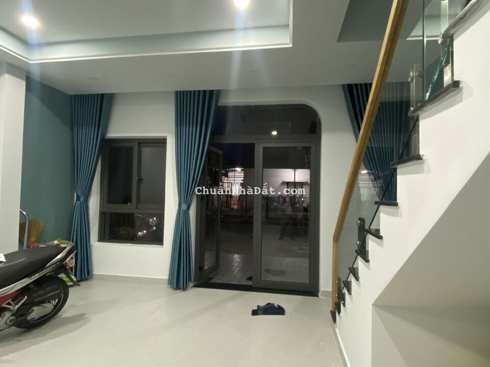 Bán gấp căn góc khu đô thị oasis city vào ở ngay 100m2, giá thương lượng