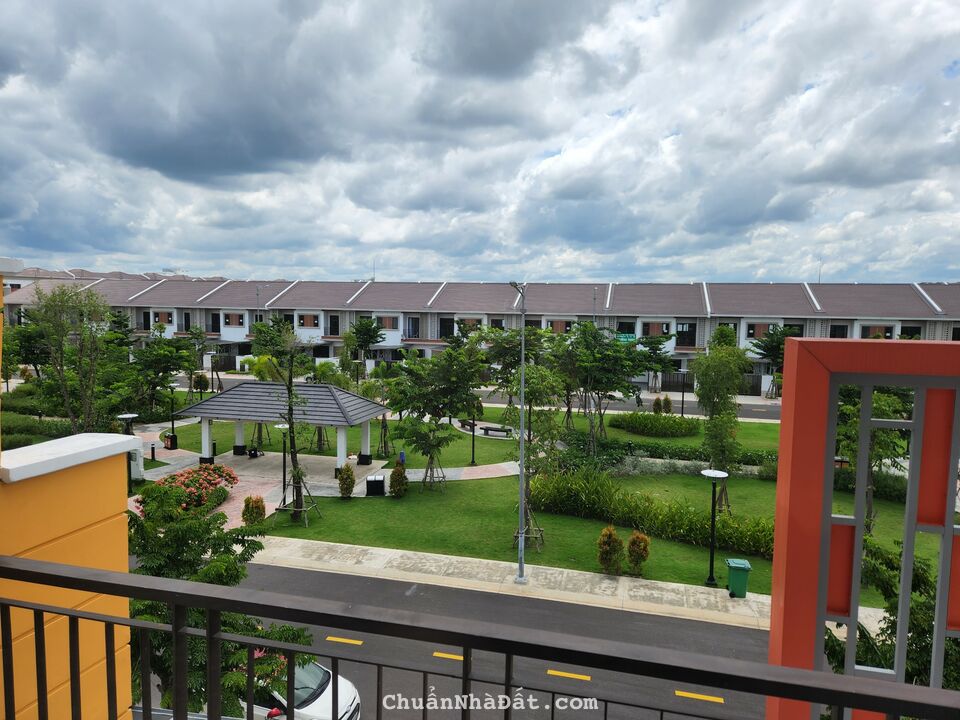 Cho thuê nhà 3 tầng full nội thất khu đô thị Sun casa 17tr/tháng