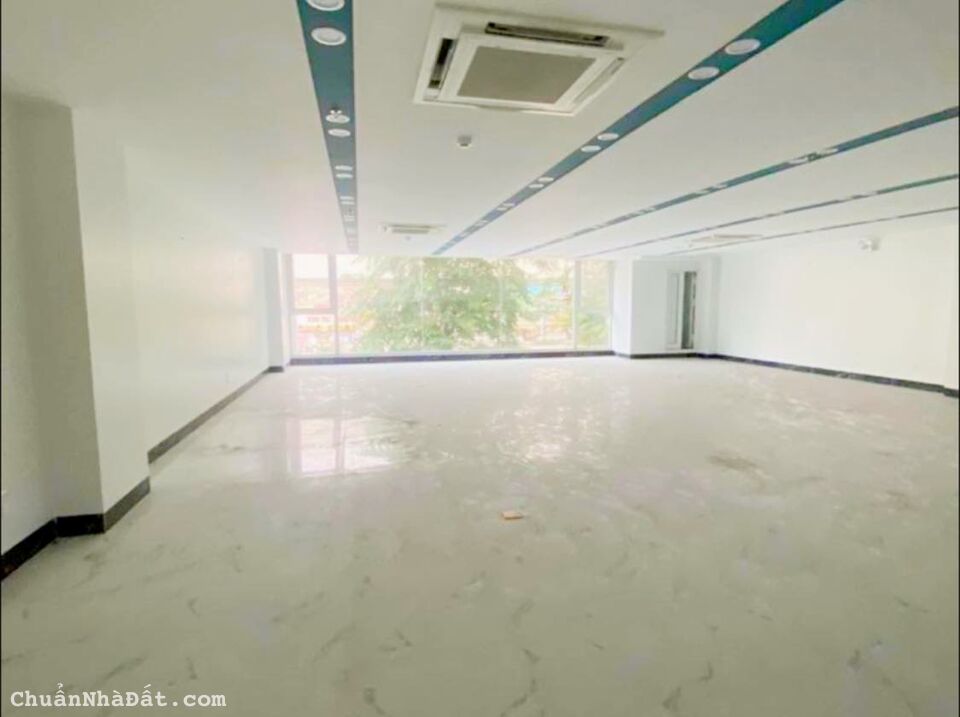 BÁN NHÀ MẶT ĐƯỜNG PHẠM VĂN ĐỒNG - VỊ TRÍ ĐẸP 8 TẦNG KINH DOANH - DT 200M2 GIÁ CHÀO 122 TỶ 