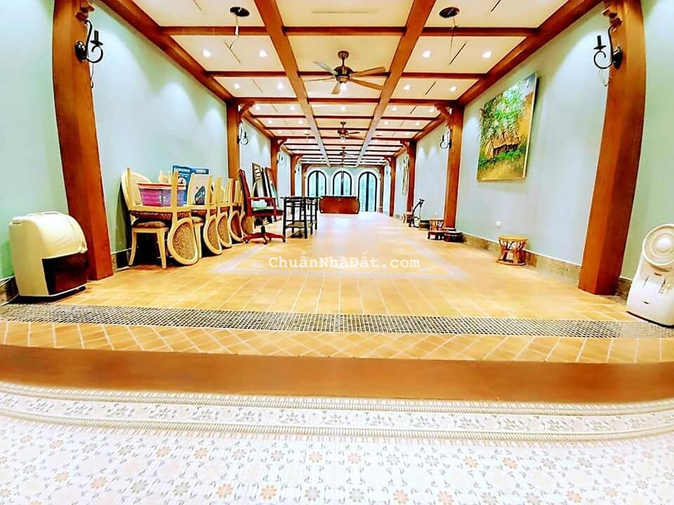 MẶT ĐƯỜNG VĂN MIẾU - VỊ TRÍ ĐẮC ĐỊA HIẾM NHÀ BÁN VỈA HÈ ĐÁ BÓNG KINH DOANH SẦM UẤT 1 CĂN DUY NHẤT 