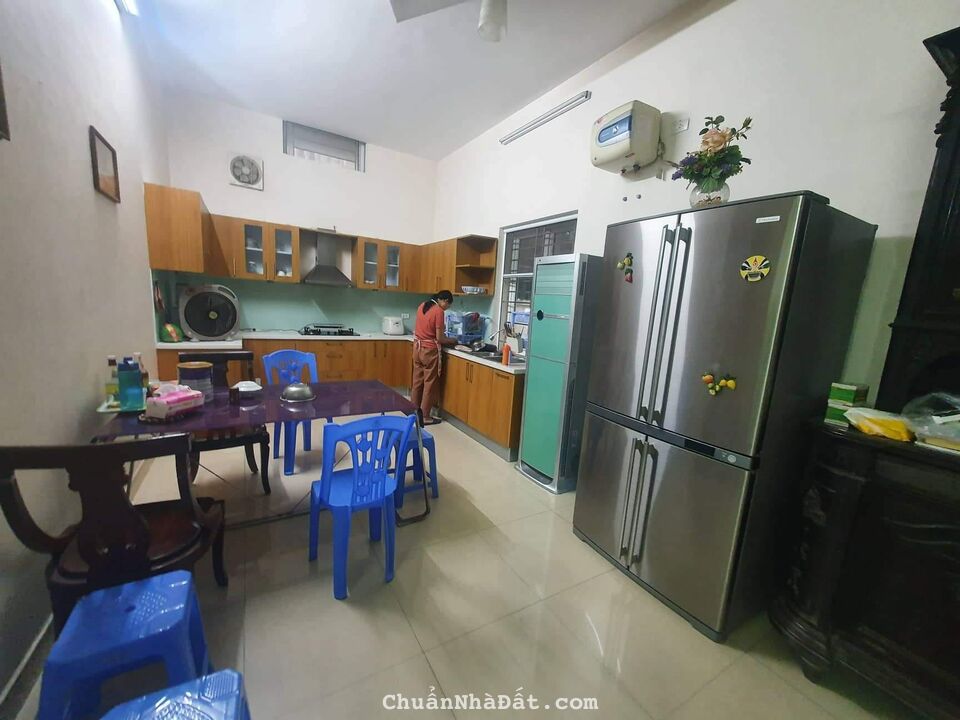 MẶT PHỐ HÀNG BÀI - VỊ TRÍ ĐẮC ĐỊA TT QUẬN HOÀN KIẾM - KINH DOANH - DT 895M2 GIÁ CHÀO 7XX TỶ MẶT PHỐ HÀNG BÀI - VỊ TRÍ ĐẮC ĐỊA TT QUẬN HOÀN KIẾM - KINH DOANH - DT 895M2 GIÁ CHÀO 7XX TỶ