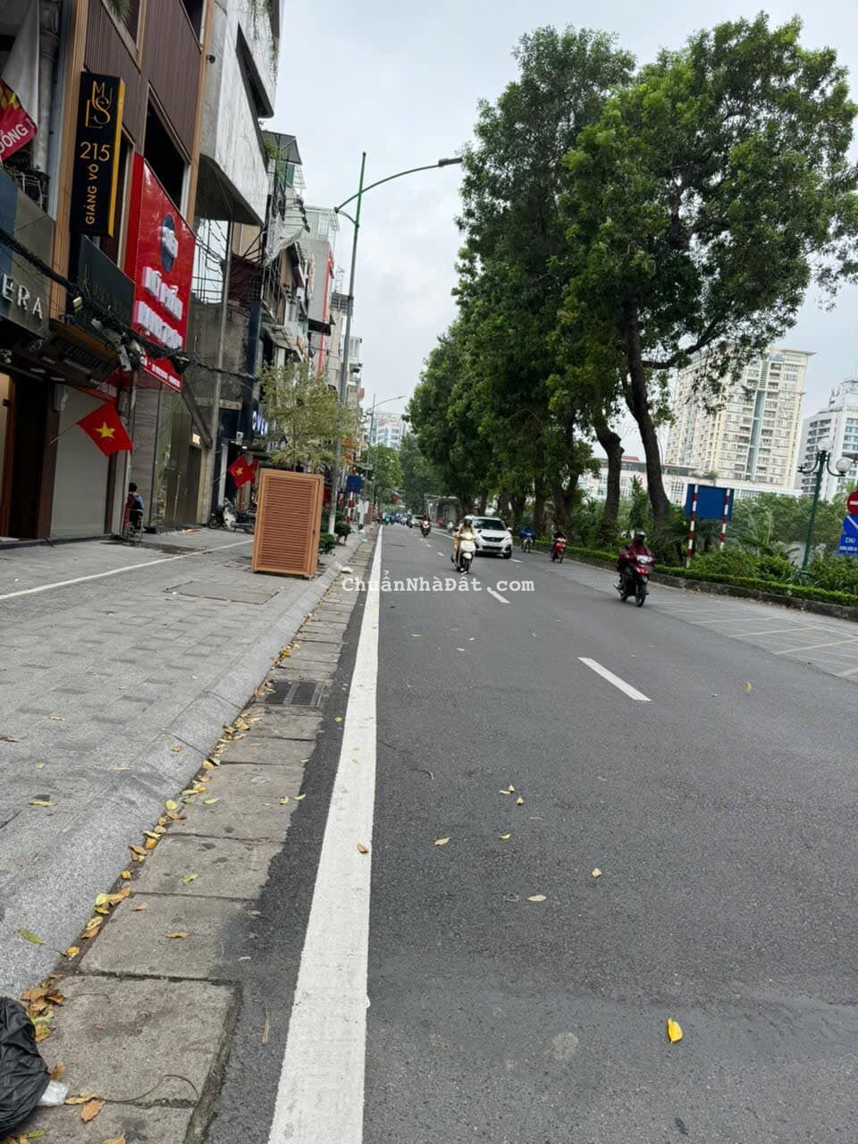 BÁN NHÀ MẶT PHỐ GIẢNG VÕ - VỊ TRÍ VIP 5 TẦNG KINH DOANH - DT 50,M2 GIÁ CHÀO 30.6 TỶ BÁN NHÀ MẶT PHỐ GIẢNG VÕ - VỊ TRÍ VIP 5 TẦNG KINH DOANH - DT 50,M2 GIÁ CHÀO 30.6 TỶ