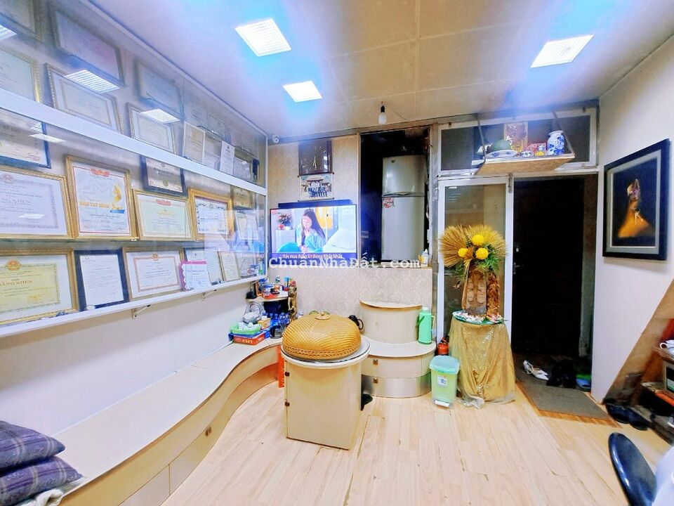 GIẢM CHÀO 4 TỶ ! BẮT ĐÁY - CHỈ CÒN 246 TỶ - MẶT PHỐ CỔ HÀNG DA KINH DOANH SẦM UẤT GIẢM CHÀO 4 TỶ ! BẮT ĐÁY - CHỈ CÒN 246 TỶ - MẶT PHỐ CỔ HÀNG DA KINH DOANH SẦM UẤT