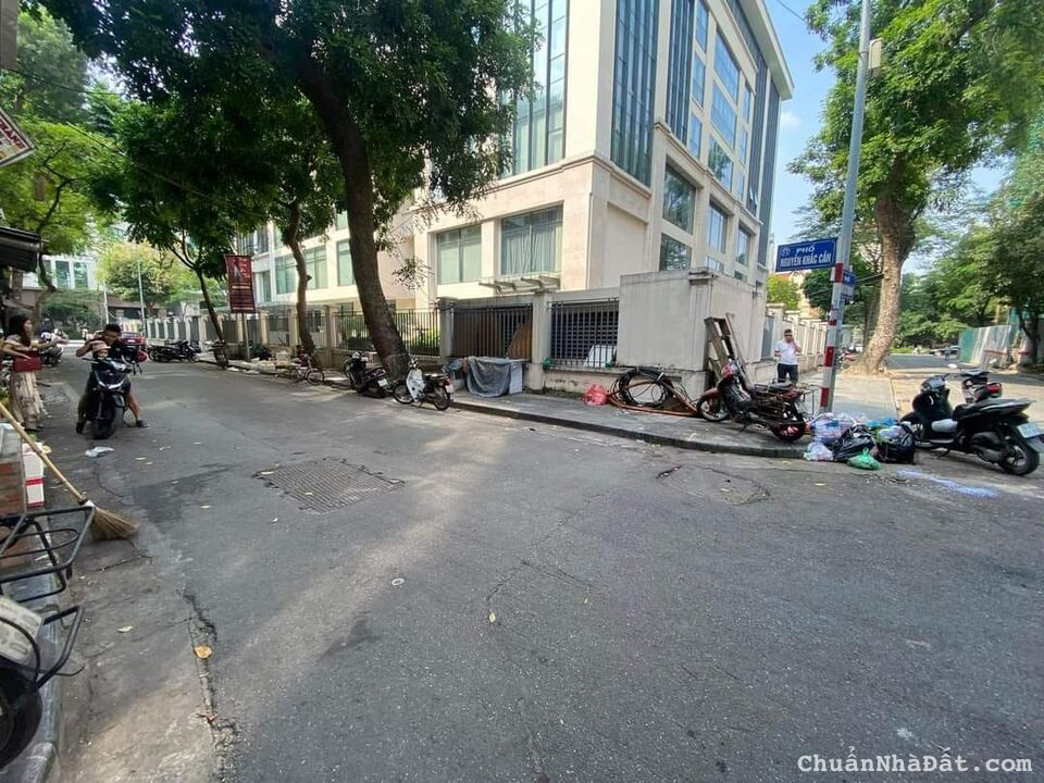 MẶT PHỐ NGUYỄN KHẮC CẦN - TRUNG TÂM QUẬN HOÀN KIẾM - VỊ TRÍ ĐẸP LÔ GÓC KINH DOANH SẦM UẤT 