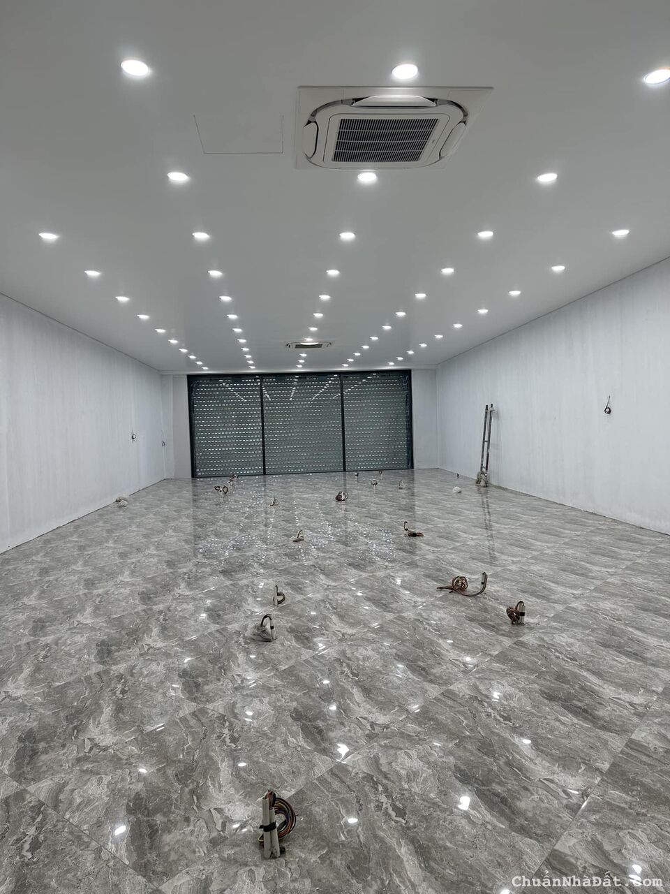 BÁN NHÀ MẶT PHỐ TRẦN ĐIỀN - VỊ TRÍ VIP KINH DOANH - DT 180M2 GIÁ CHÀO NHỈNH 3X TỶ