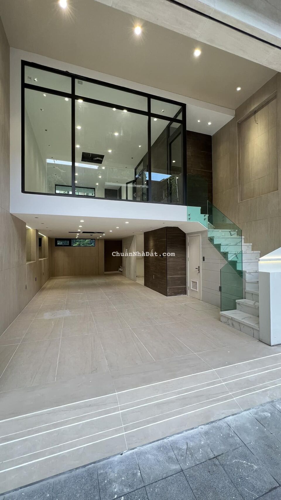 BÁN NHÀ MẶT PHỐ LÝ NAM ĐẾ - VỊ TRÍ ĐẮC ĐỊA HIẾM NHÀ BÁN KINH DOANH SẦM UẤT MỌI LOẠI HÌNH