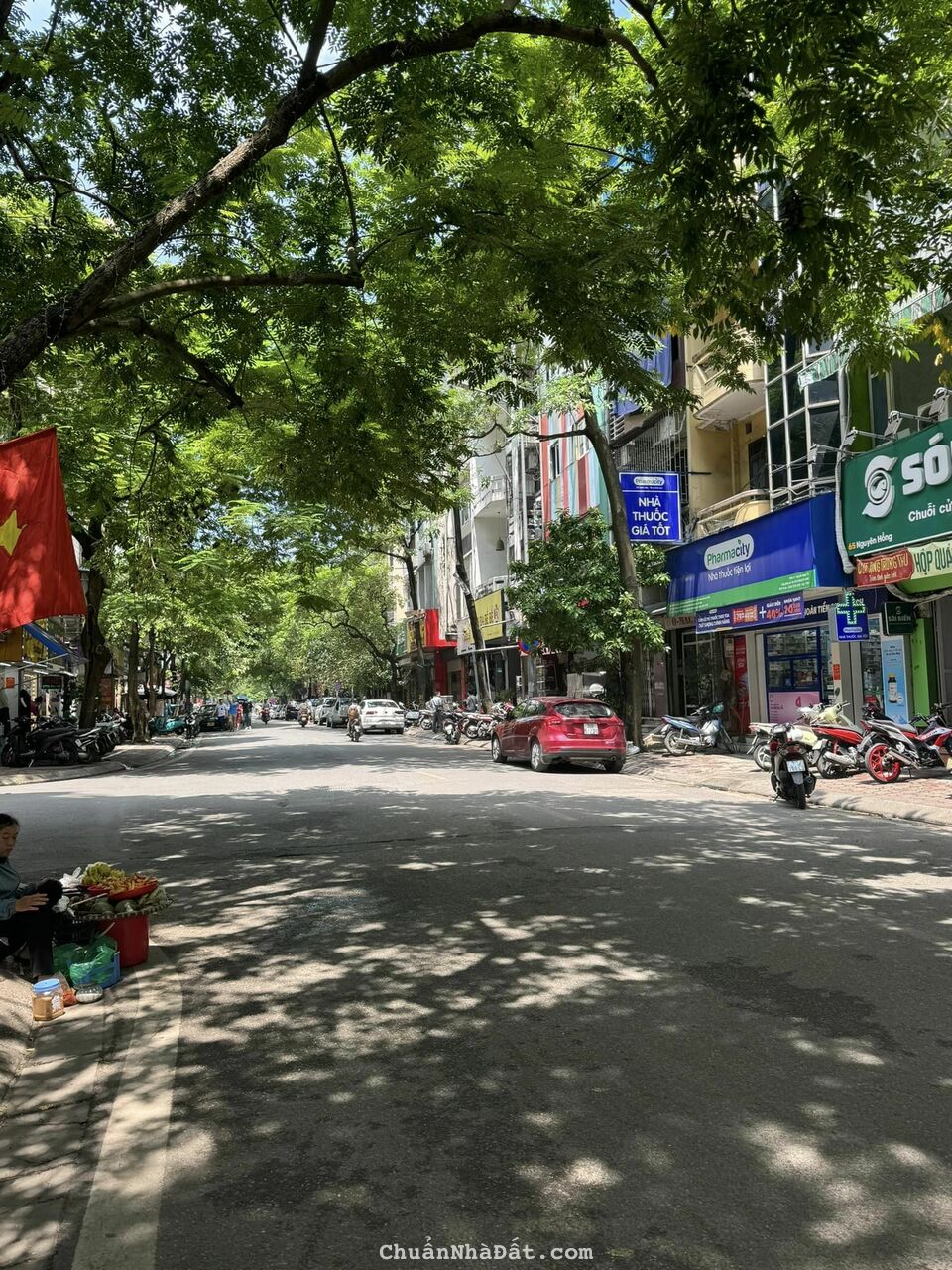 BÁN NHÀ MẶT PHỐ NGUYÊN HỒNG - VỊ TRÍ VIP 5 TẦNG KINH DOANH - DT 115M2 GIÁ CHÀO 7X TỶ