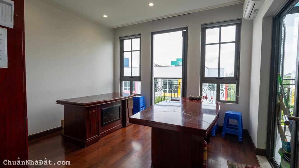 MẶT ĐƯỜNG NGUYỄN XIỂN THE MANOR CENTRAL PARK - SIÊU VIP KINH DOANH ĐỈNH - DT 100M2 GIÁ CHÀO 38.9 TỶ