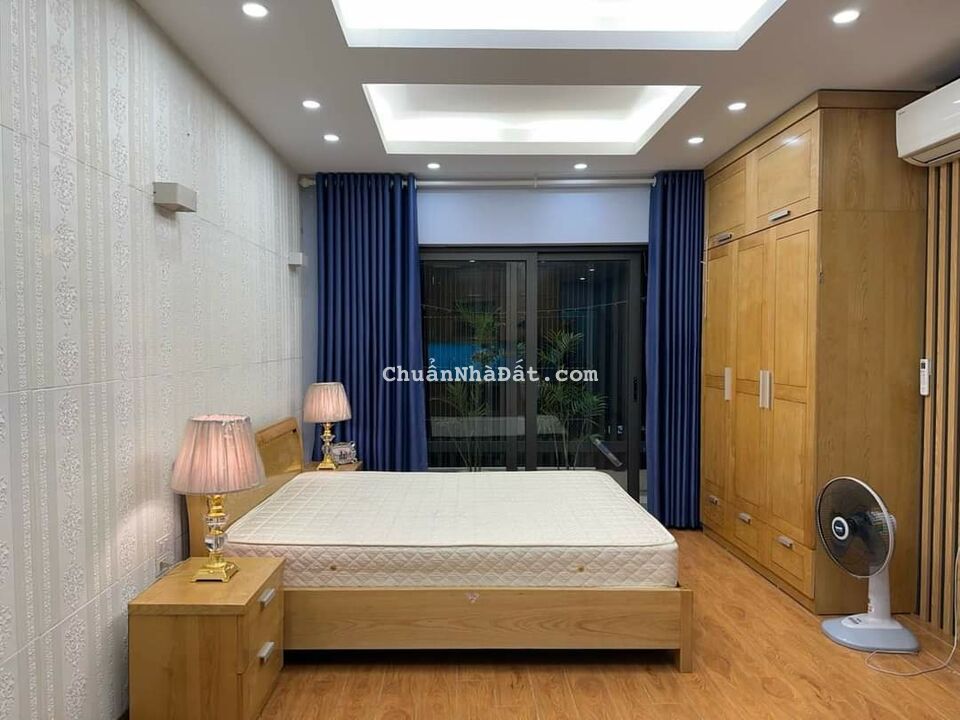 MẶT PHỐ PHÚC TÂN - VỊ TRÍ VIP 7 TẦNG THANG MÁY - Ô TÔ TRÁNH KINH DOANH - GIÁ NHỈNH 28.X TỶ MẶT PHỐ PHÚC TÂN - VỊ TRÍ VIP 7 TẦNG THANG MÁY - Ô TÔ TRÁNH KINH DOANH - GIÁ NHỈNH 28.X TỶ