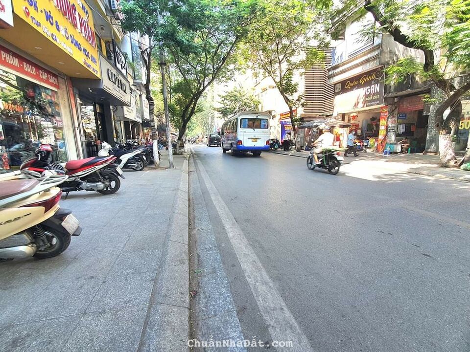 MẶT PHỐ ĐỘI CẤN - SIÊU VIP TT BA ĐÌNH - 10 TẦNG KINH DOANH - DT 450M2 GIÁ CHÀO 350 TỶ MẶT PHỐ ĐỘI CẤN - SIÊU VIP TT BA ĐÌNH - 10 TẦNG KINH DOANH - DT 450M2 GIÁ CHÀO 350 TỶ