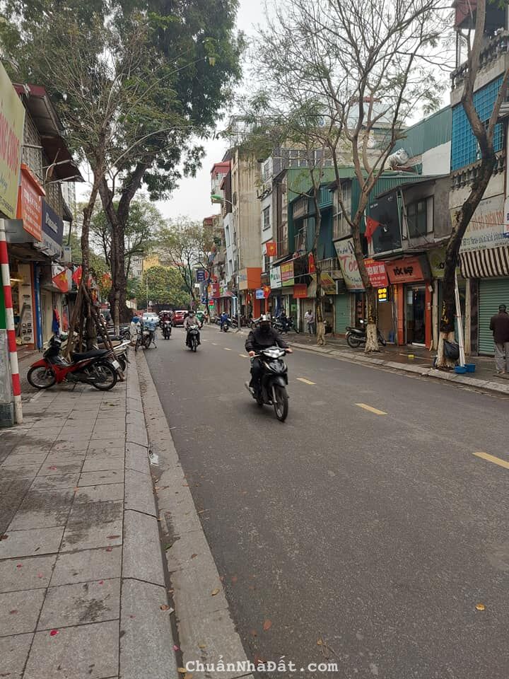 CHỦ CẦN BÁN GẤP MẶT PHỐ ĐỘI CẤN Ô TÔ TRÁNH VỈA HÈ KINH DOANH MẶT TIỀN RỘNG LÔ GÓC 3 THOÁNG 