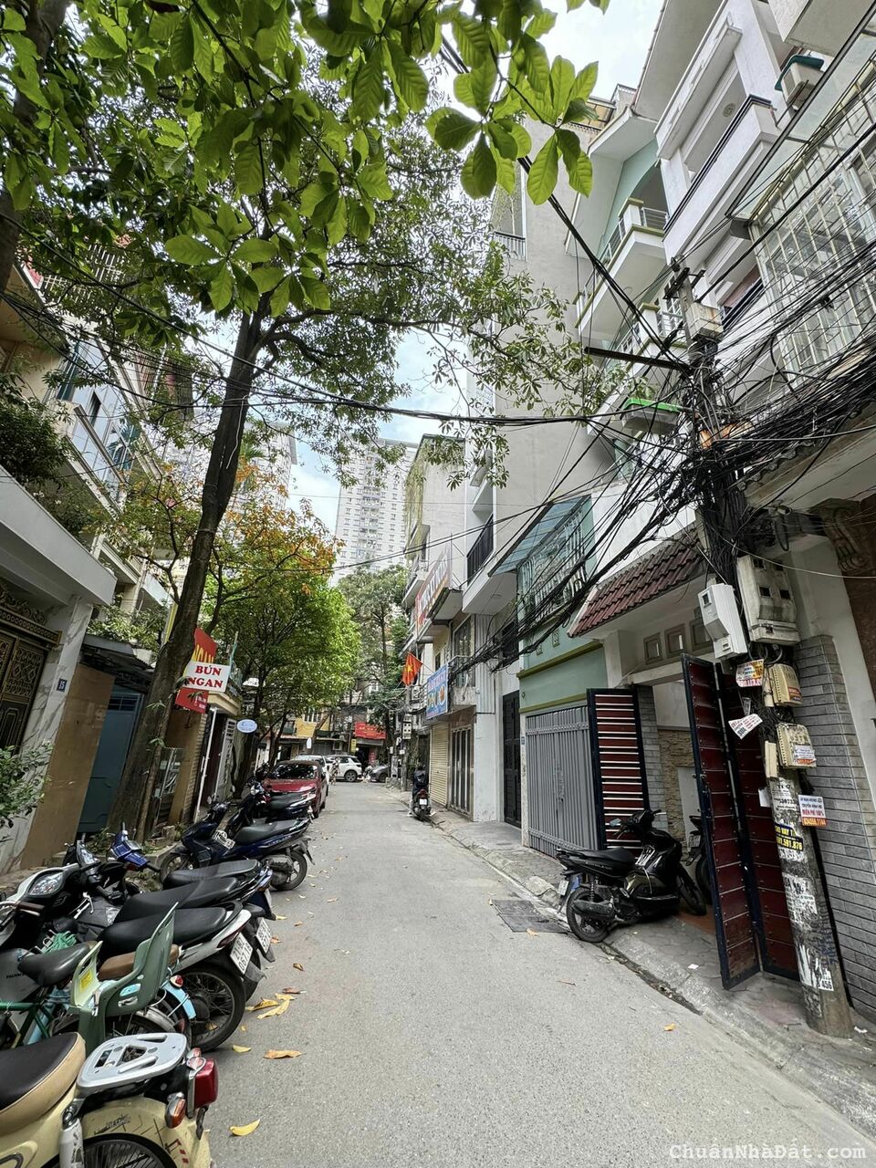BÁN NHÀ NGÕ 180 PHỐ THÁI THỊNH - VỊ TRÍ ĐẮC ĐỊA NGÕ TO NHƯ PHỐ - Ô TÔ TRÁNH KINH DOANH SẦM UẤT 