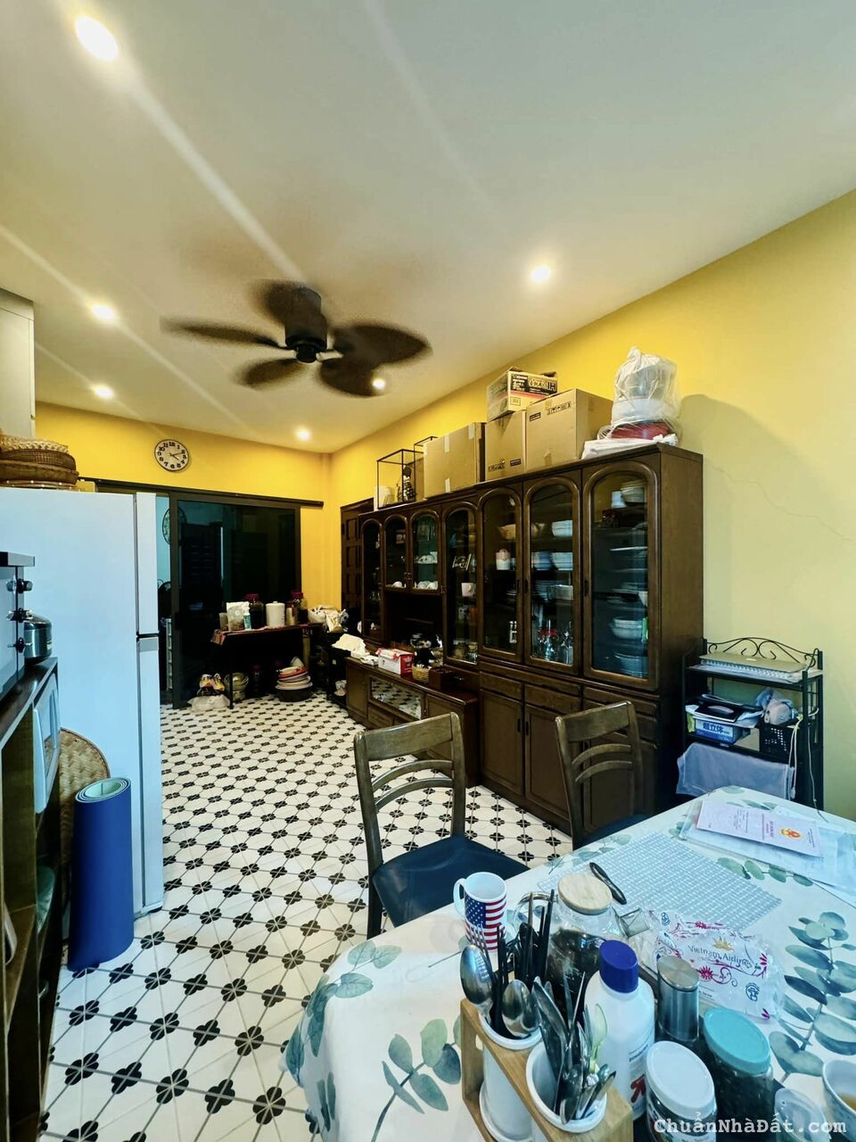 NHÀ NGÕ 5 ĐƯỜNG TRẦN THÁI TÔNG - Ô TÔ KINH DOANH - DT 91M2 4 TẦNG - 3 SÀN - MẶT TIỀN 5.6M GIÁ 26 TỶ