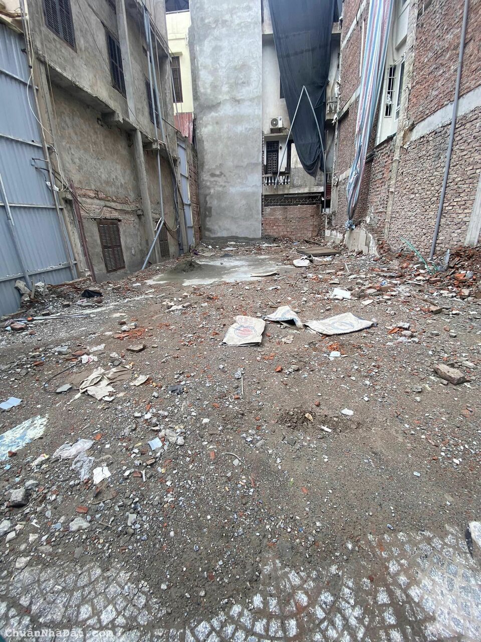 BÁN ĐẤT ĐƯỜNG NGUYỄN KHANG CẦU GIẤY - VỊ TRÍ ĐẸP Ô TÔ TRÁNH KINH DOANH - DT 135M2 GIÁ CHÀO 29.5 TỶ