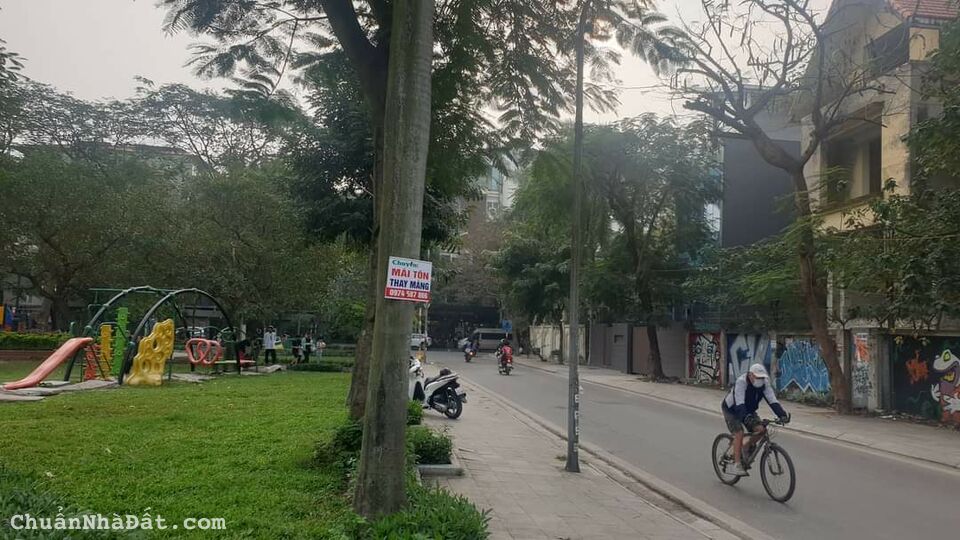 BÁN ĐẤT PHỐ QUẢNG AN - VỊ TRÍ SIÊU ĐẮC ĐỊA - SIÊU HIẾM KINH DOANH SẦM UẤT 1 MẢNH DUY NHẤT