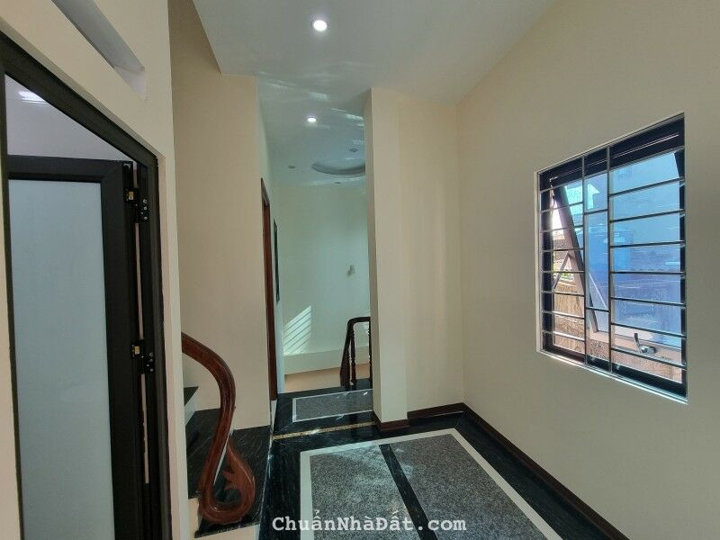 Bán Nhà Mỹ Đình 50m2 5 tầng MT12 giá 7.5 tỷ 0979312111