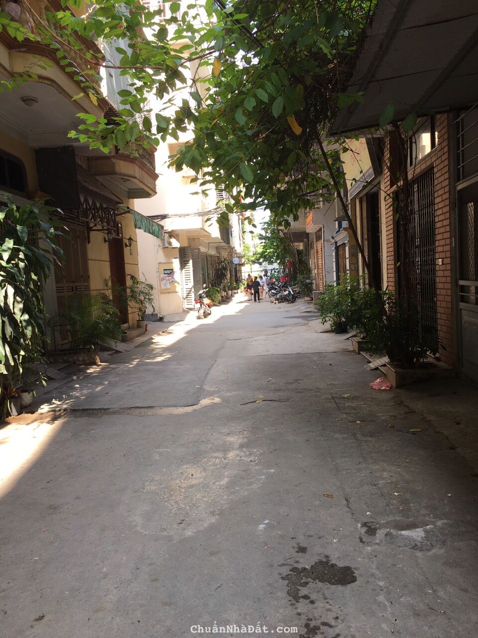 Bán nhà Trần Quốc Hoàn, Cầu Giấy, Phân lô, Ô tô đỗ cửa, 36m2 x 5 tầng, 9.8 tỷ Bán nhà Trần Quốc Hoàn, Cầu Giấy, Phân lô, Ô tô đỗ cửa, 36m2 x 5 tầng, 9.8 tỷ