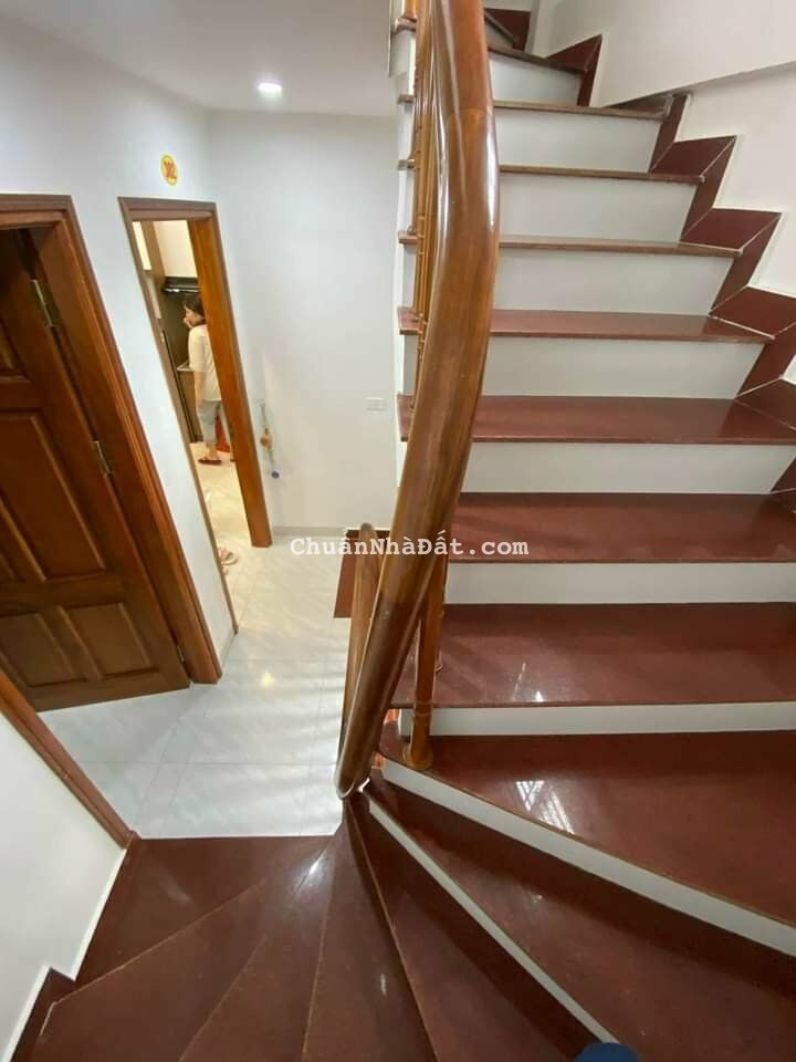 Bán CCMN Hồ Tùng Mậu 6 tầng, Nam Từ Liêm, lô góc 3 mặt thoáng,1 tháng  43m2  7,5 ty