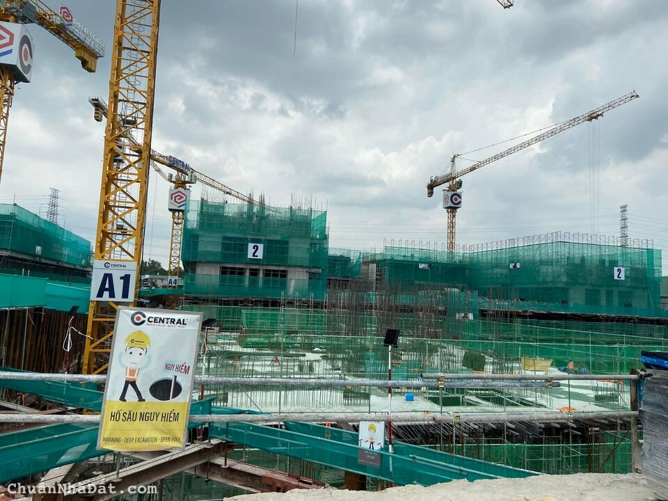 Cần bán căn hộ 2PN mặt tiền QL13 gần sân Golf Sông bé Cần bán căn hộ 2PN mặt tiền QL13 gần sân Golf Sông bé