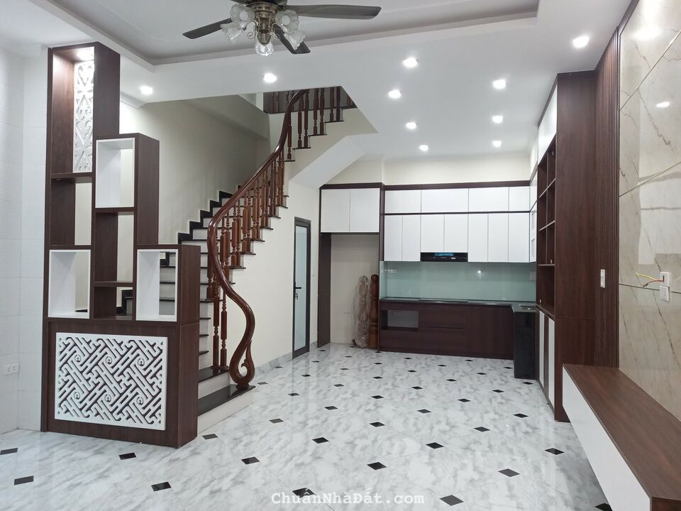 CẦN BÁN NHANH! BÁN NHÀ XÃ ĐÀN,27M2, 4 TẦNG, HƠN 4 TỶ Ở NGAY, KINH DOANH, Ô TÔ ĐỖ CỬA 0369931147