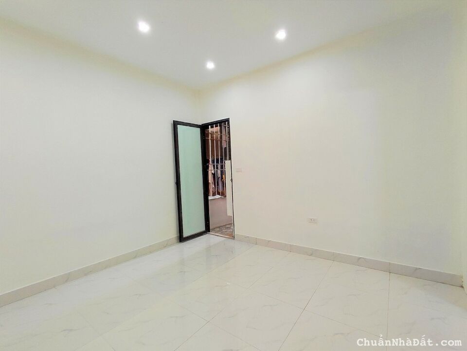 76TR/M2 ! BÁN NHÀ LƯƠNG ĐÌNH CỦA, 25M2, 2 TẦNG, 1.9 TỶ Ở NGAY, 10M Ô TÔ 0369931147