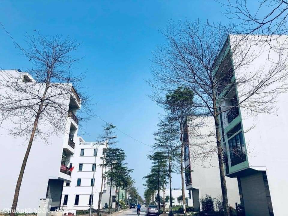 Cần bán lô đất A1.2 LK22 ô 1x đường 17m mặt kênh giá đầu tư tại KDT Thanh Hà Cienco 5 Cần bán lô đất A1.2 LK22 ô 1x đường 17m mặt kênh giá đầu tư tại KDT Thanh Hà Cienco 5