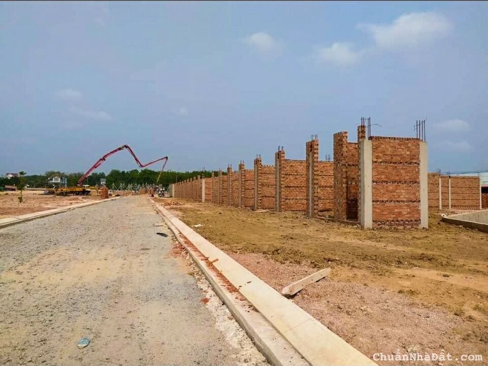 Bán đất liền kề KCN Tân Bình, Bình Dương, sổ hồng riêng, full thổ cư