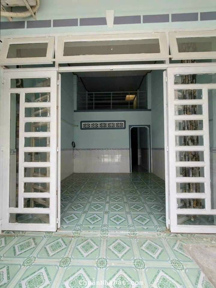 Bán nhà gác lửng SHR ngay chợ Phú Phong