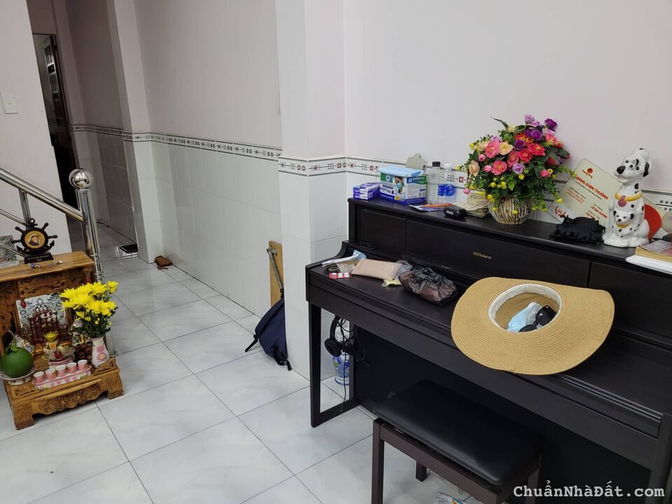 Bán nhà mặt tiền đường Bùi Hữu Nghĩa Quận Bình Thạnh DT:94m2, 6 tỷ 5.