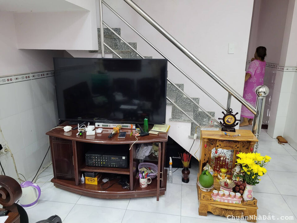 Bán nhà mặt tiền đường Bùi Hữu Nghĩa Quận Bình Thạnh DT:94m2, 6 tỷ 5.