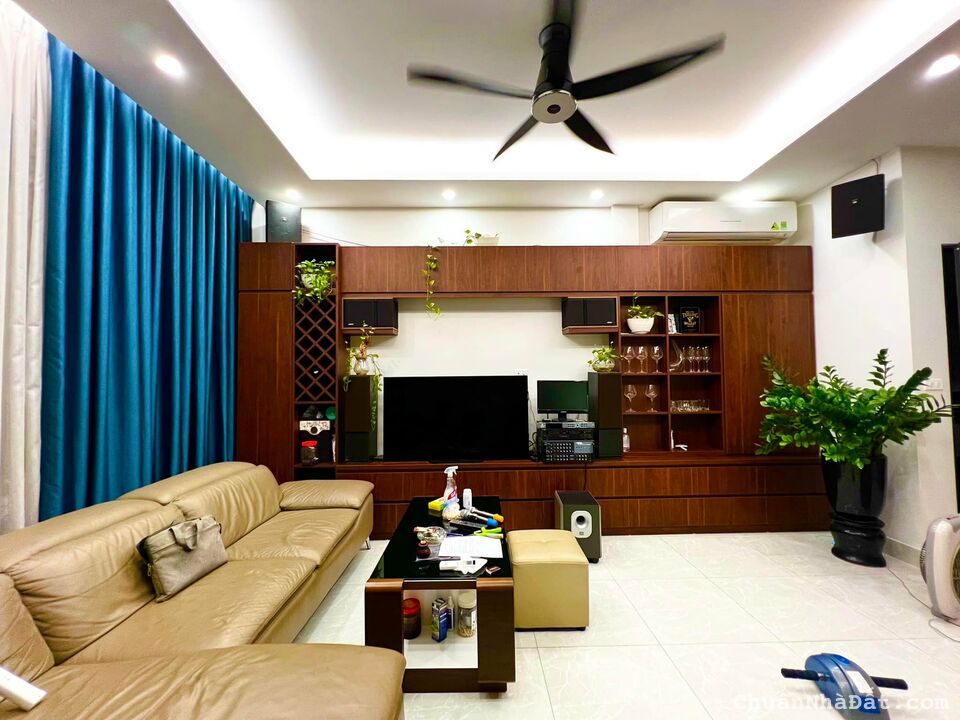 LÊ THANH NGHỊ, Q. HAI BÀ TRƯNG, 51M2,5 T, 4 NGỦ,MẶT TIỀN RỘNG. 