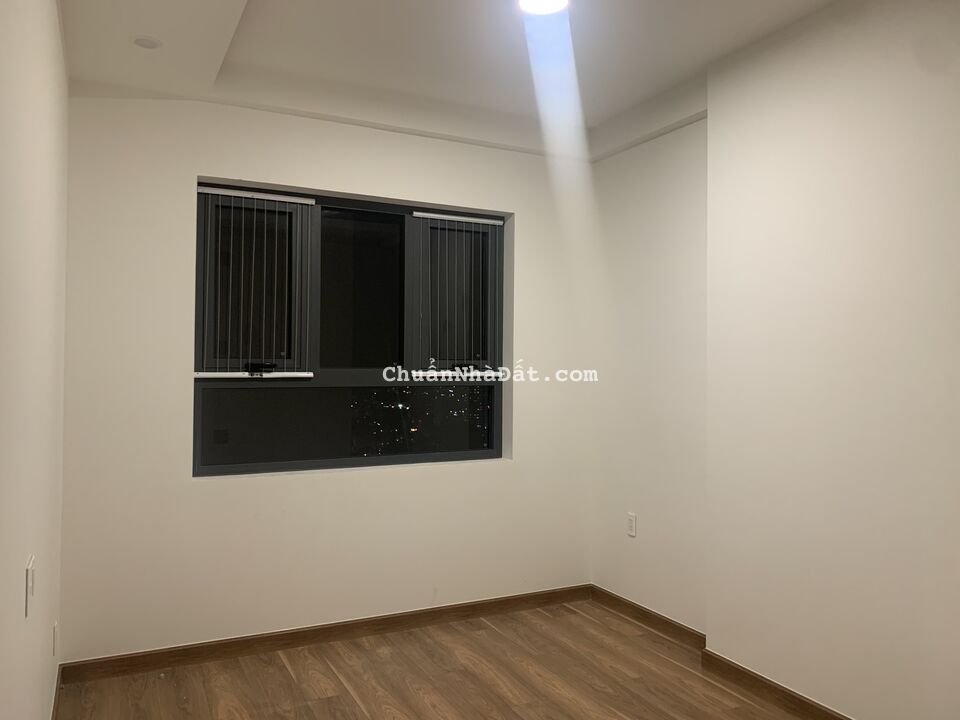 Cho thuê nhanh căn 55m2 Q7 SaiGon Riverside Đào Trí giá chỉ 7,5tr/ tháng có máy lạnh và rèm