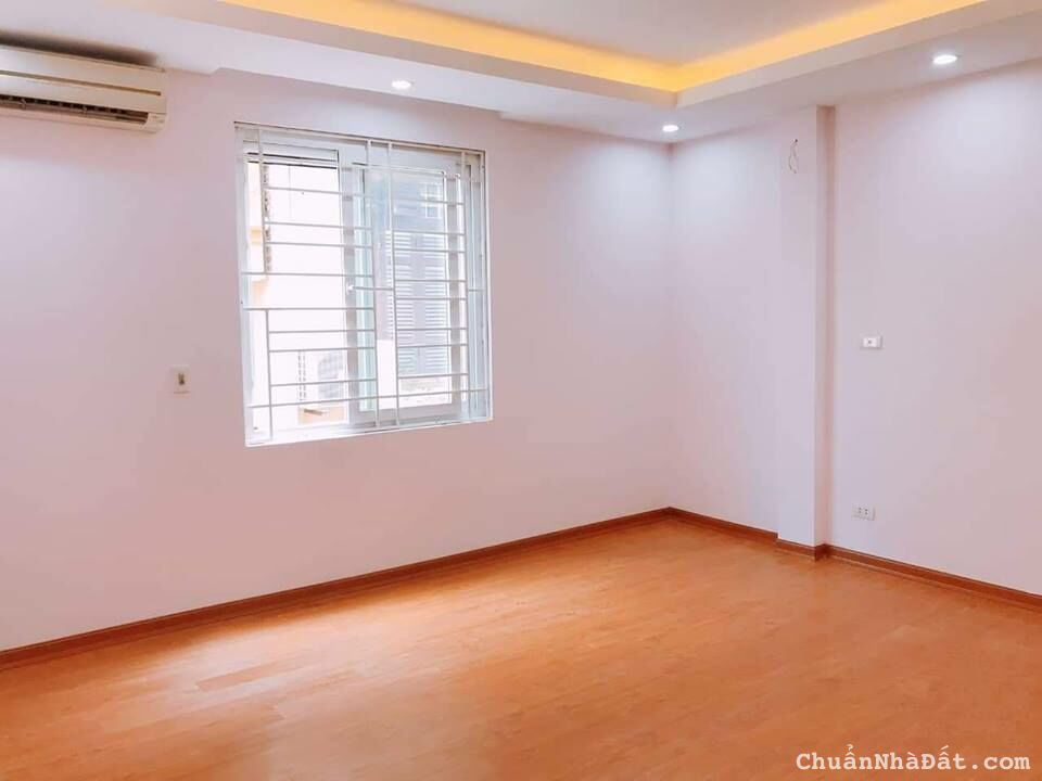 Bán Nhà Hoàng Cầu Đống Đa 20m 5 tầng ngõ rộng gần ô tô, giá 5,6 tỷ. LH 0349157982