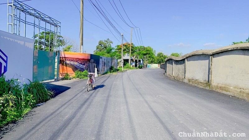 Còn 2 lô liền kề sổ sẵn giá 22 triệu/m2, trục đường chính ngay cổng 2 khu du lịch Sơn Tiên